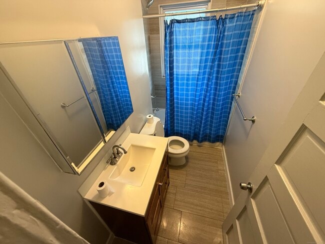 Building Photo - 824 Capitol Ave