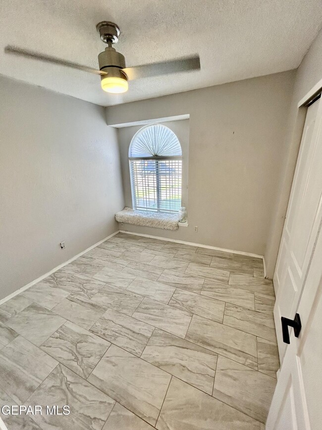 Building Photo - 1721 Jenny Laurie Ct