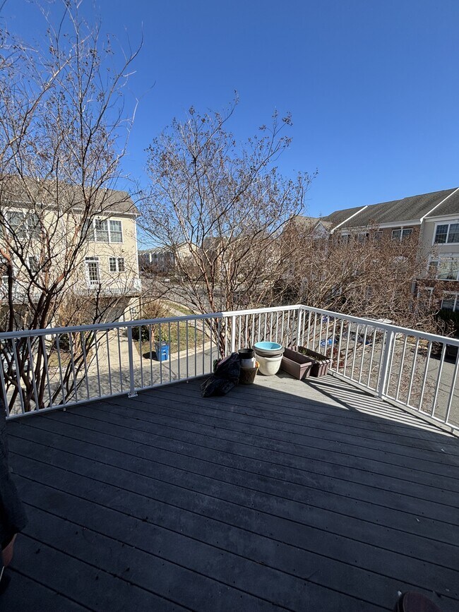 Building Photo - 25021 Justice Dr