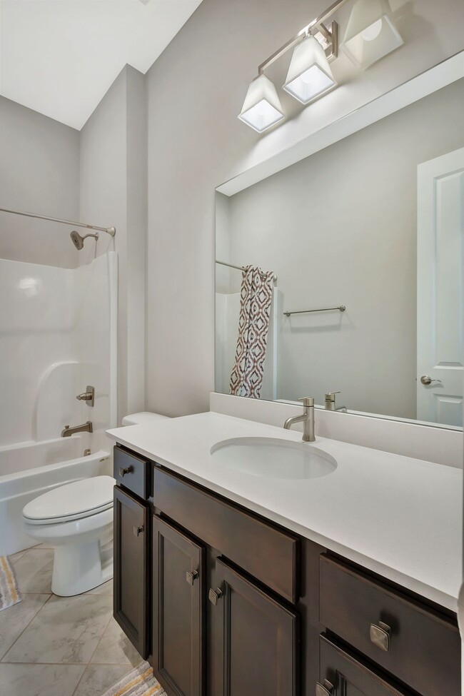 Building Photo - 2052 Sunflower Dr