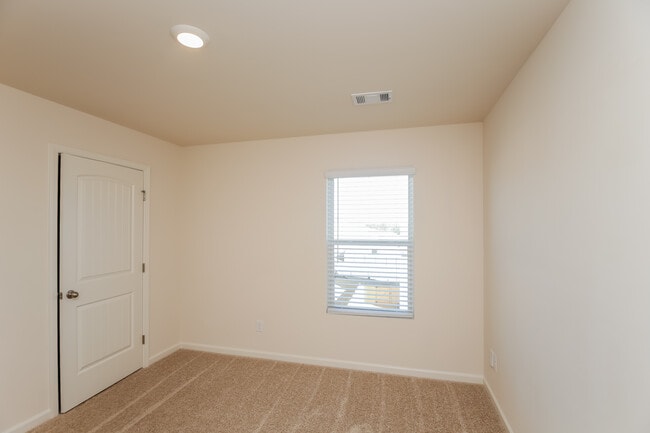 Building Photo - 352 Springer Pkwy