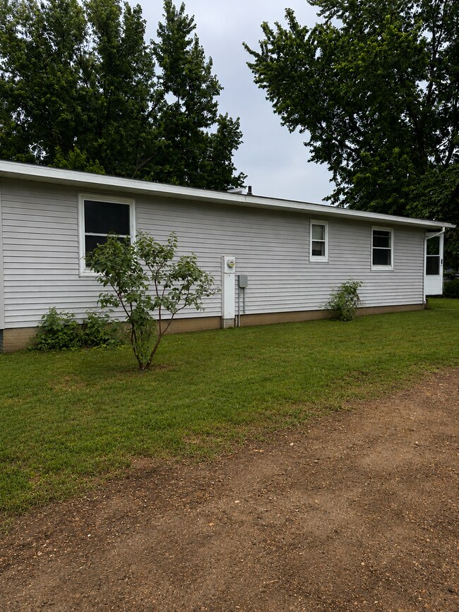 Building Photo - Affordable Ranch Home With Large Yard in Quiet Woodhull!