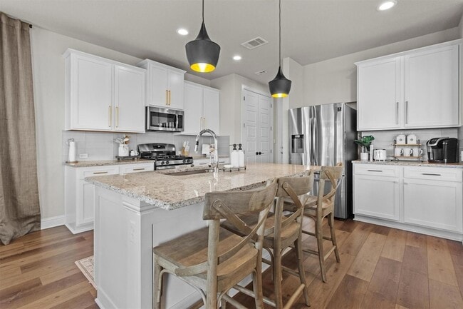 Building Photo - 324 Gaida Loop