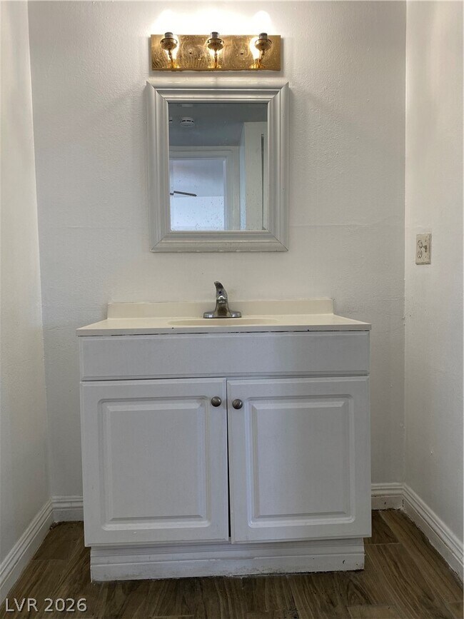 Building Photo - 1300 N 22nd St