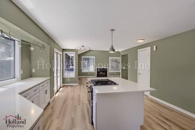 Building Photo - Beautiful Pet-Friendly Single-Family Home in Beaverton!
