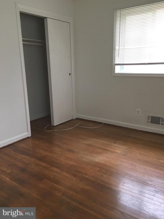 Building Photo - 9204 Bardon Rd