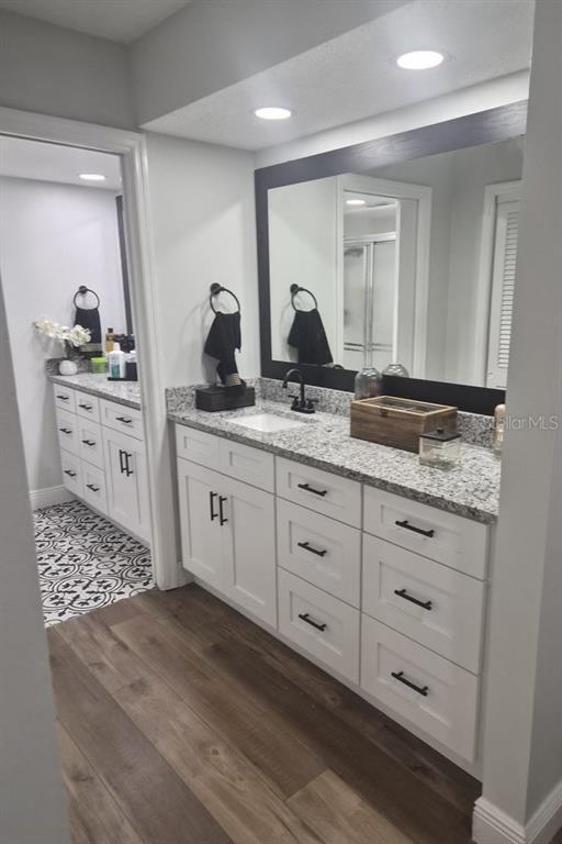 Building Photo - 1055 Kensington Park Dr