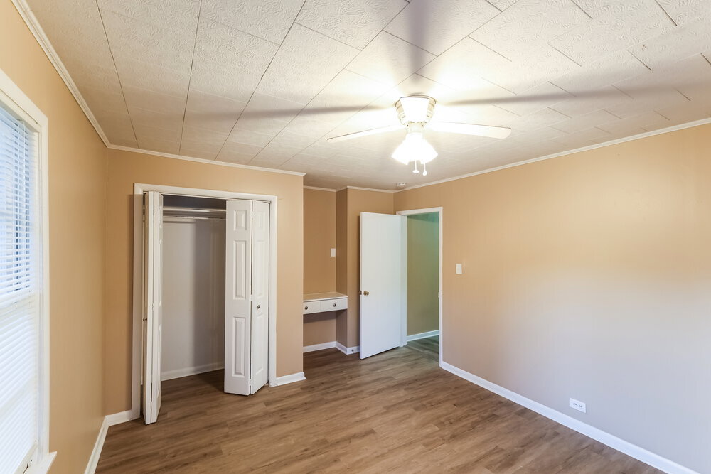 Building Photo - 4188 Powell Ave