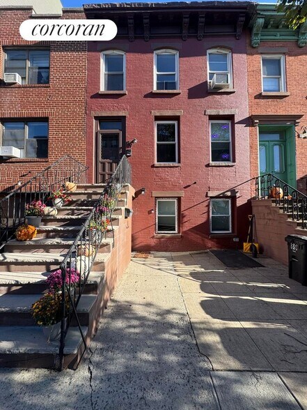 Building Photo - 89 3rd St