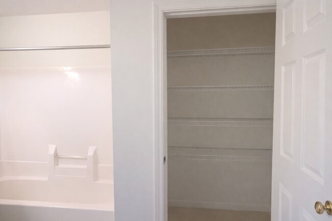 Interior Photo - Barrington West