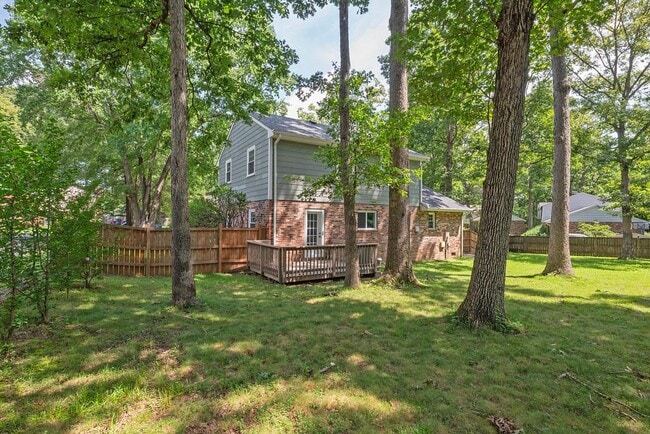 Building Photo - 1041 Warminster Dr