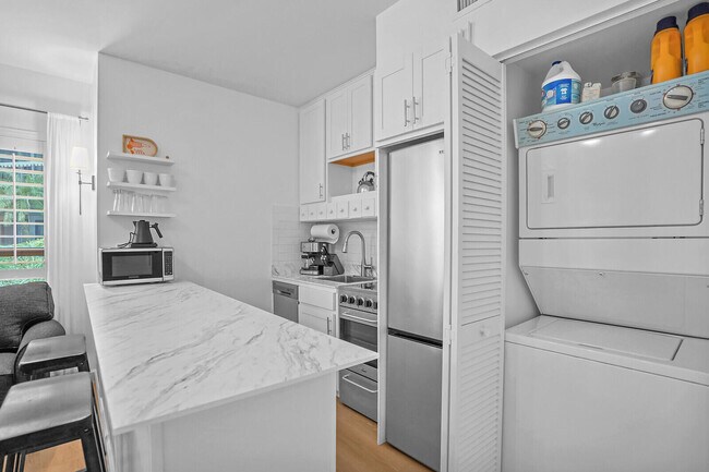Building Photo - 11863 Wimbledon Cir