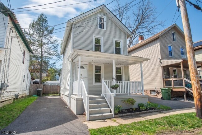 Building Photo - 108 Lafayette St