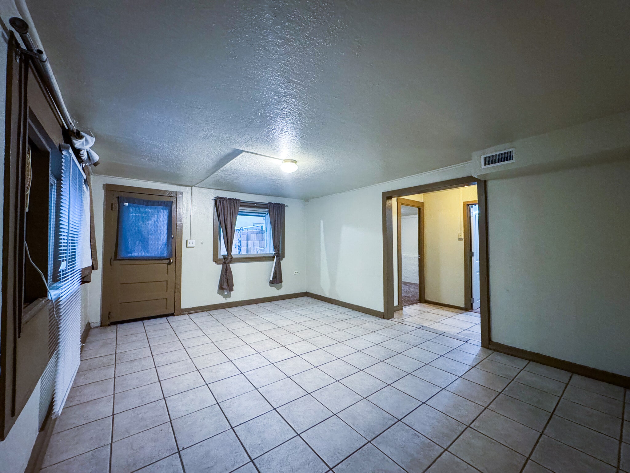 Building Photo - 905 Palo Duro Ave NW