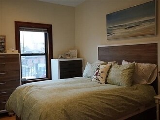 Building Photo - 11 Milford St