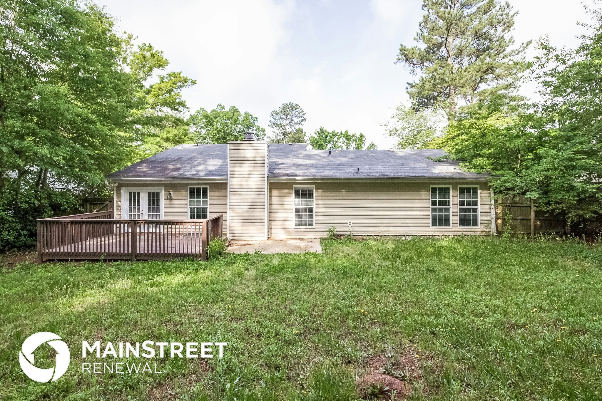 Building Photo - 8560 Glenwoods Dr