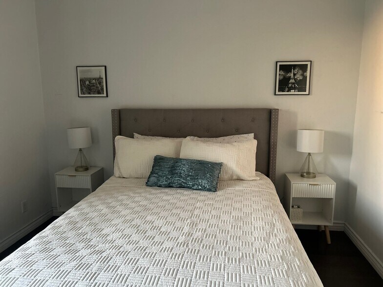 Building Photo - 3913 N Virginia Rd