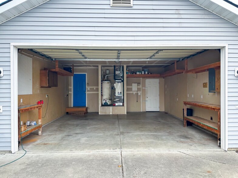 Building Photo - 1428 W Heron Ave