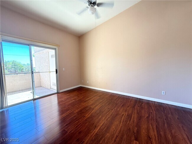 Building Photo - 5225 W Reno Ave