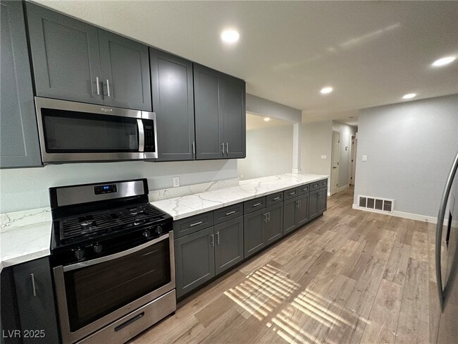 Building Photo - 5233 Lytton Ave