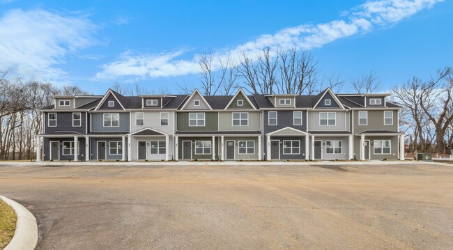 Building Photo - 105 Front Rdg Cir