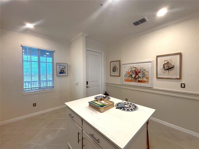 Building Photo - 12140 Wellen Golf St