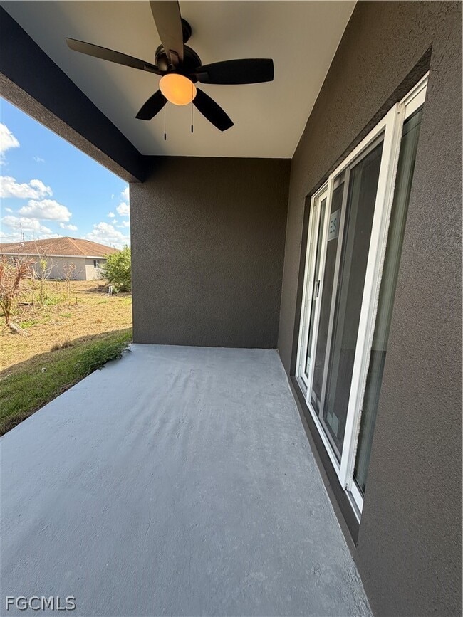 Building Photo - 723 Ivan Ave S