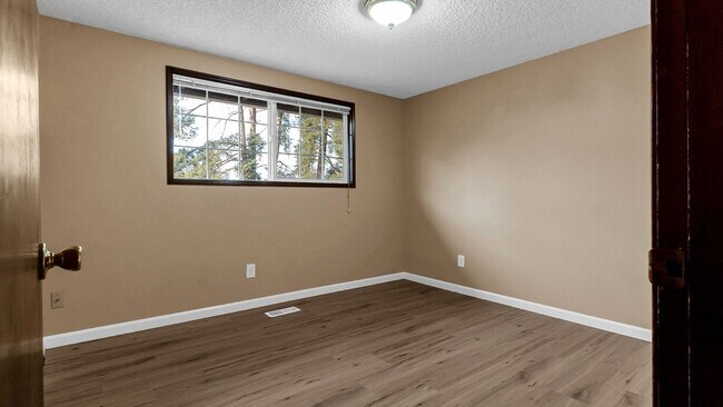 Building Photo - 18715 NW Lapine St