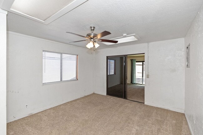 Building Photo - Rental Availalble