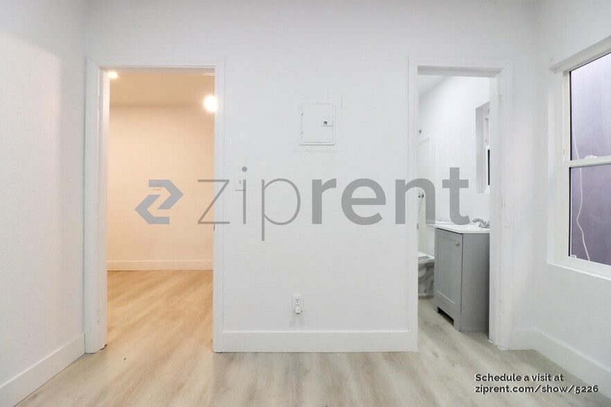 Building Photo - 6308 Whittier Blvd