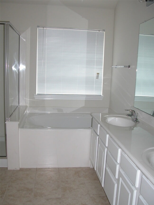 Building Photo - 18227 Sweet Juniper Ln