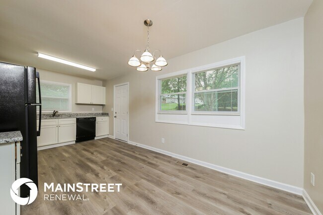 Building Photo - 3730 Danube Dr