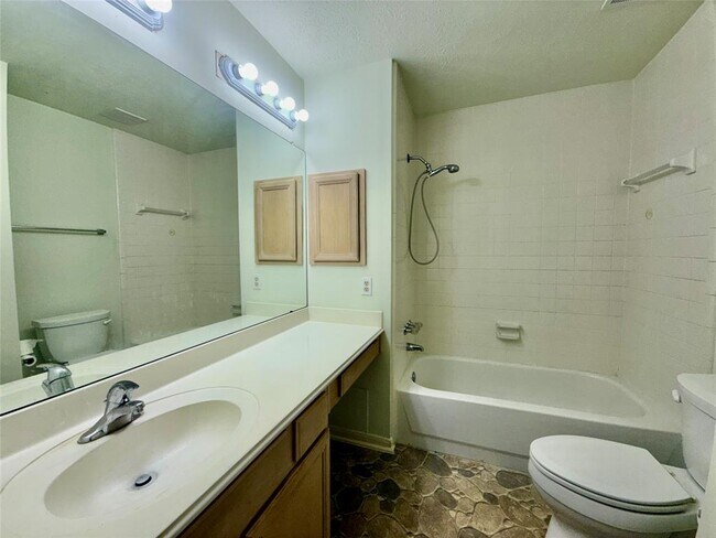 Building Photo - 6818 Cansfield Ct