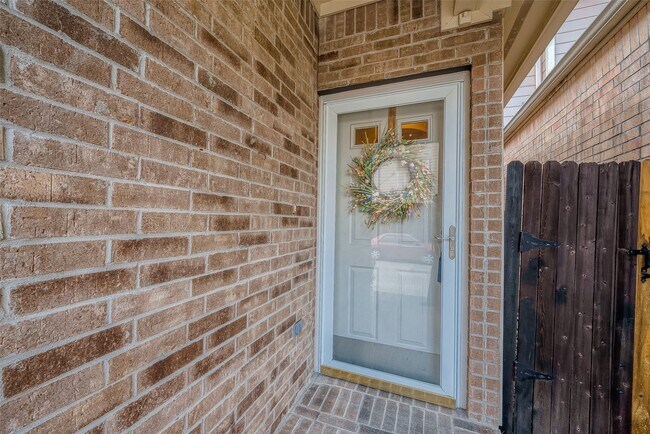 Building Photo - 2910 Crescent Bend Rd