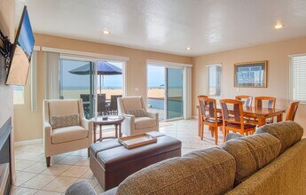 Building Photo - 3703 Seashore Dr