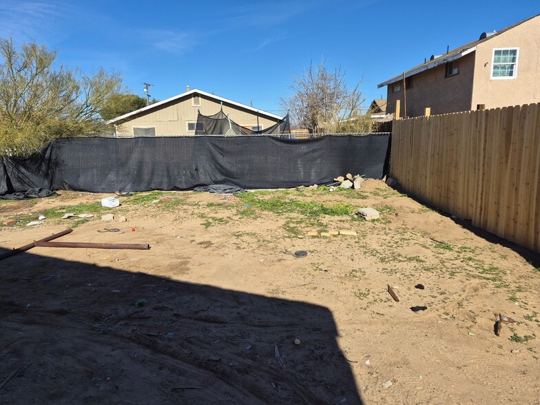 Yard not cleaned yet - 11962 Sage St