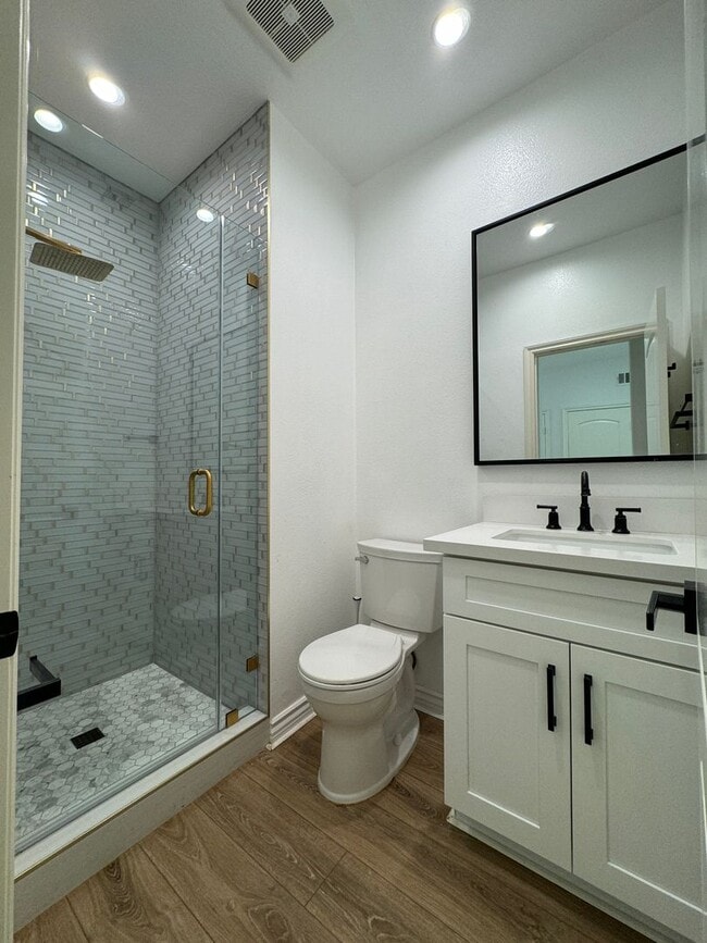 Building Photo - Beautiful Remodeled home in Dos Vientos