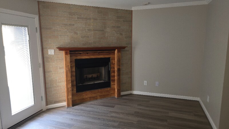 Building Photo - 1812 Country Village Blvd