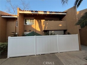 Building Photo - 1101 W MacArthur Blvd