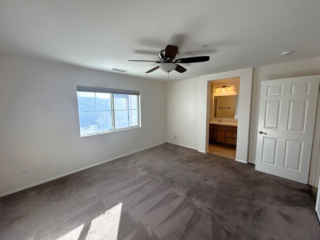 Building Photo - Tulsa Pl #105 Rancho Cucamonga, CA (2 Bedrooms/ 3 Bathrooms)