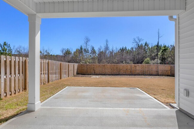 Building Photo - Lakeside at Lewis Creek