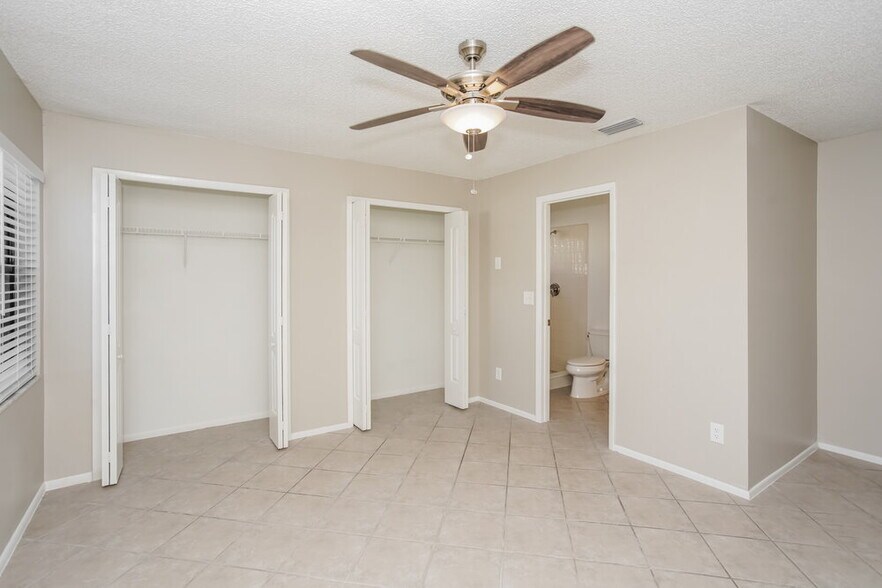 Building Photo - 12206 Netherfield Ct