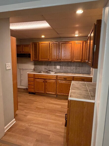 Building Photo - 276 S Harris Ave