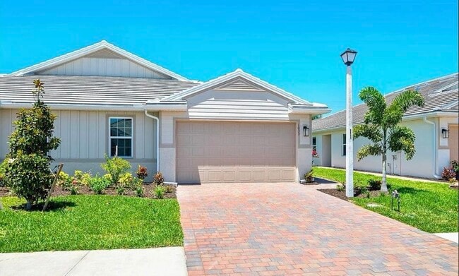 Primary Photo - 1033 Tranquil Brk Dr