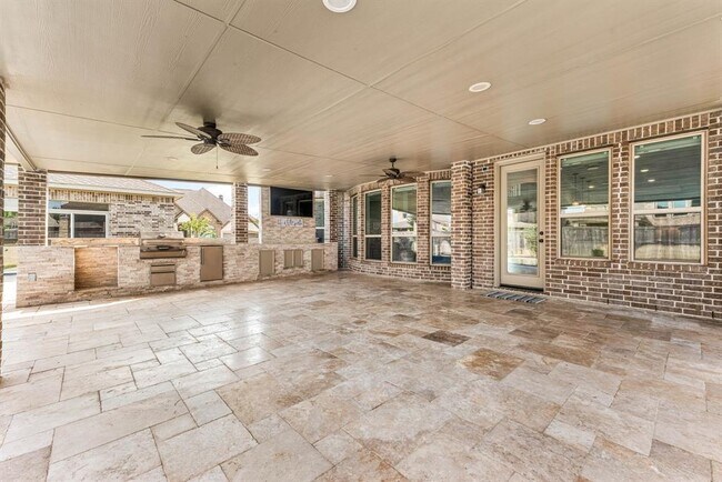 Building Photo - 16202 Coyote Run Ln