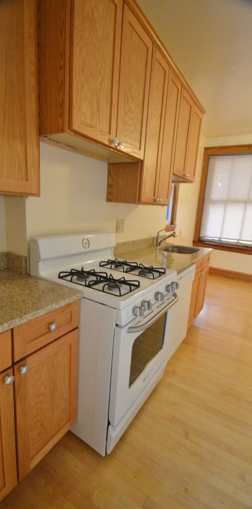 Floorplan - 854 W. Waveland