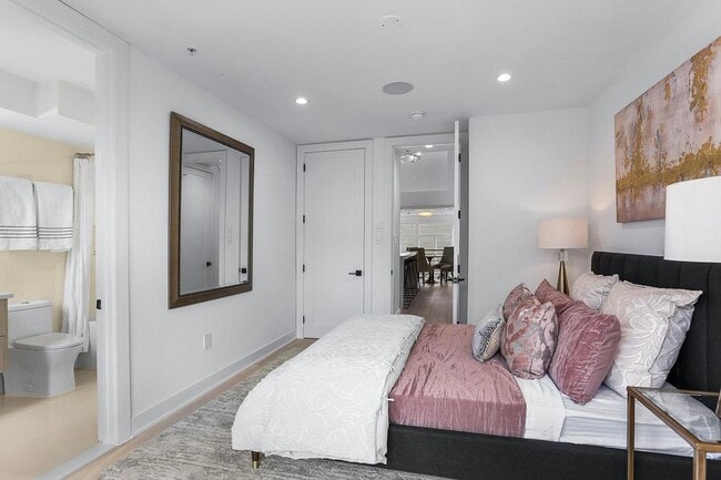 Building Photo - Private Double Decker Rooftop! - Modern Lu...