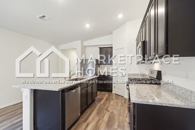 Building Photo - 975 Barkwell Dr SW
