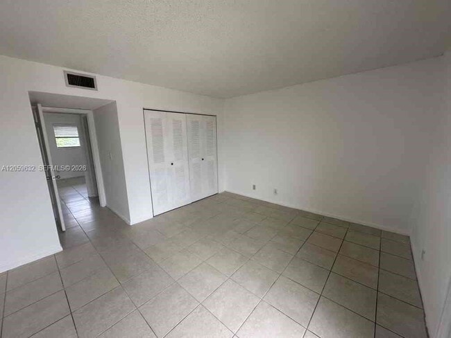Building Photo - 8620 N Sherman Cir