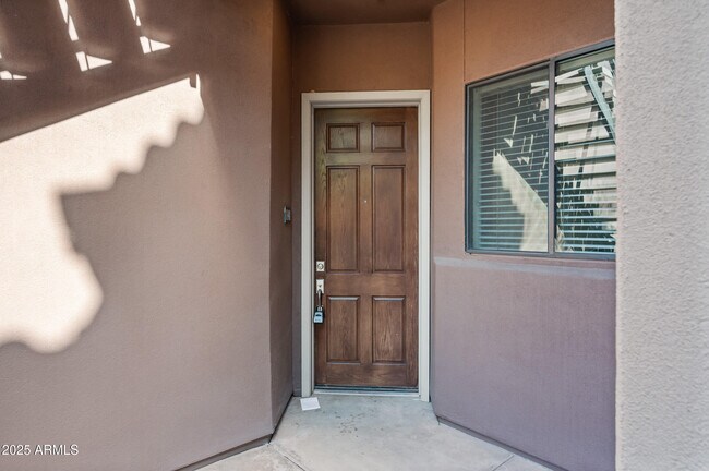 Building Photo - 7027 N Scottsdale Rd